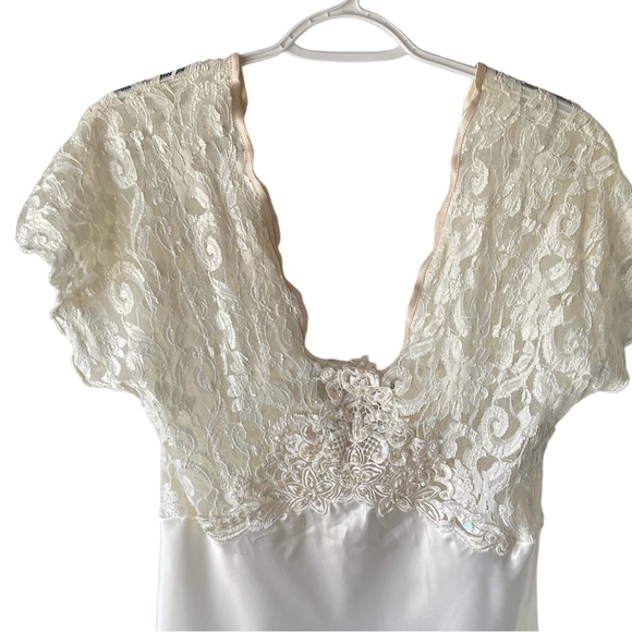 Vintage Cinema Etolie Nightgown-NWT - Picture 3 of 10